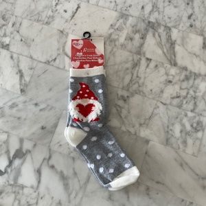4/$20 (FREE w purchase) St Valentine socks